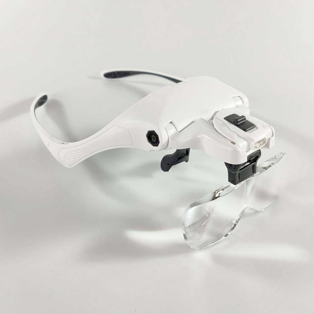 

Kaca Pembesar Kacamata Reparasi Jam Magnifier with 2 LED 5 Lens 3.5X - 9892B2 Jaya Mas