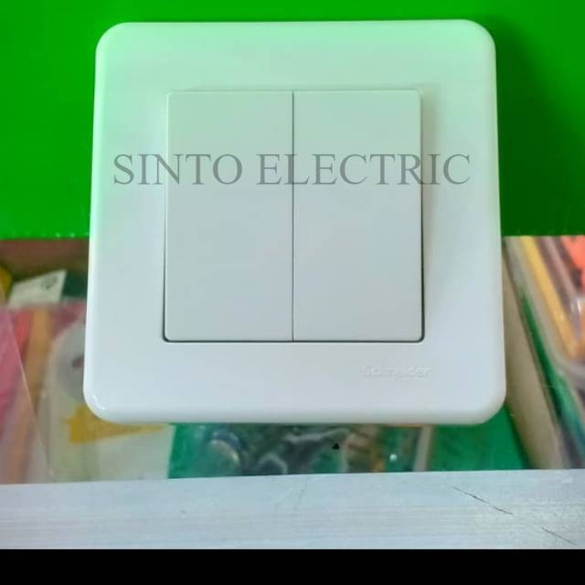 SCHNEIDER LEONA Saklar Seri 2 Gang 1 Way Saklar Seri 1 Arah