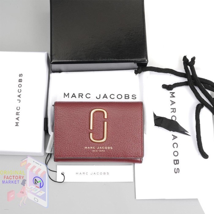 Dompet MJ The Snapshot Compact Wallet Logo Badge Red ORIGINAL