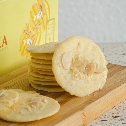 

Apika Almond Crispy Cheese