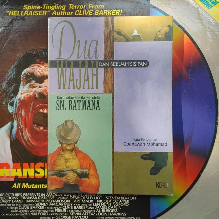 

Dua Wajah & Sebuah Sisipan; Kumpulan Cerpen - SN. Ratmana (Pengantar Goenawan Mohamad)