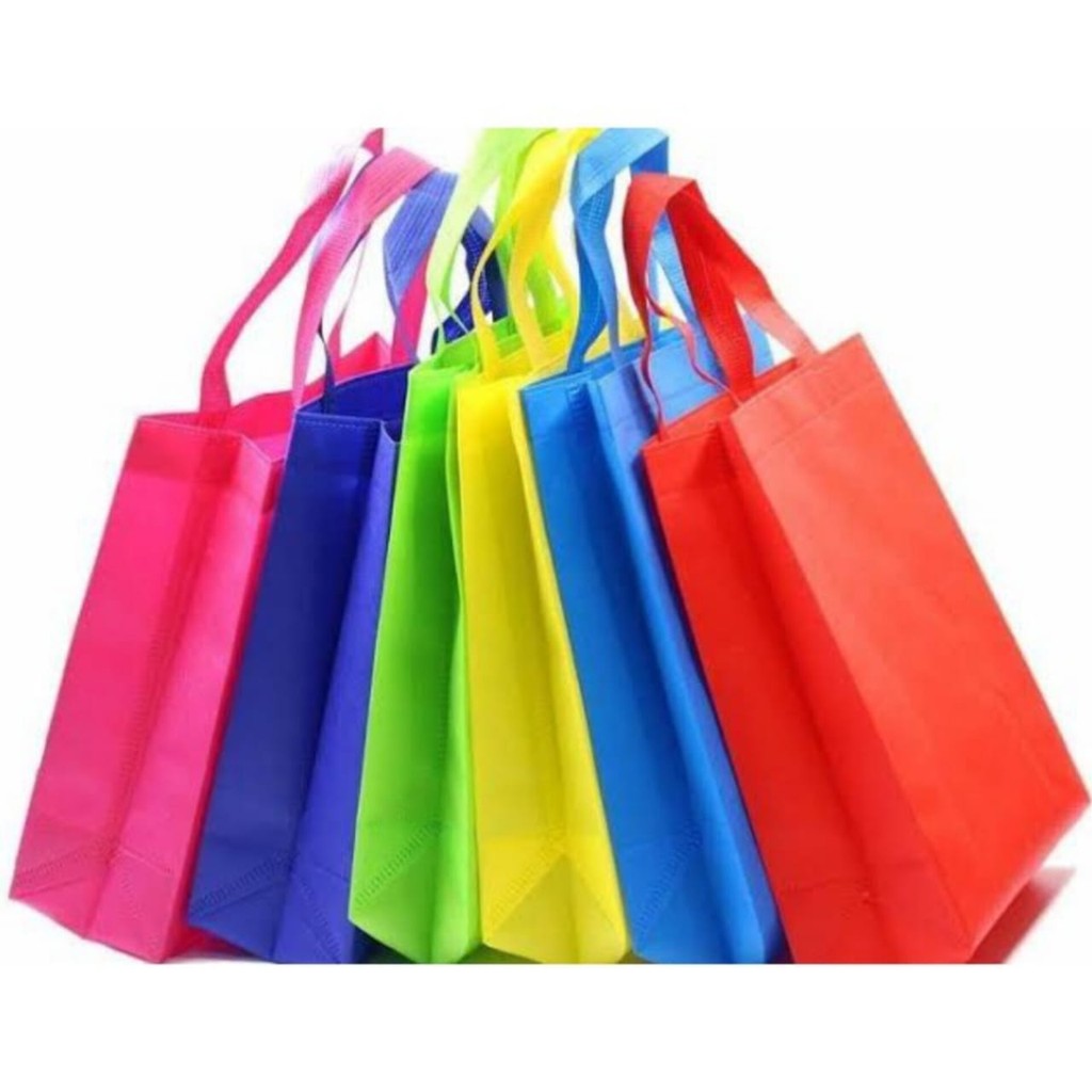 

(25x35x8 cm) Tas Kain SMALL / Goodie Bag / Spunbond / Goody Polos