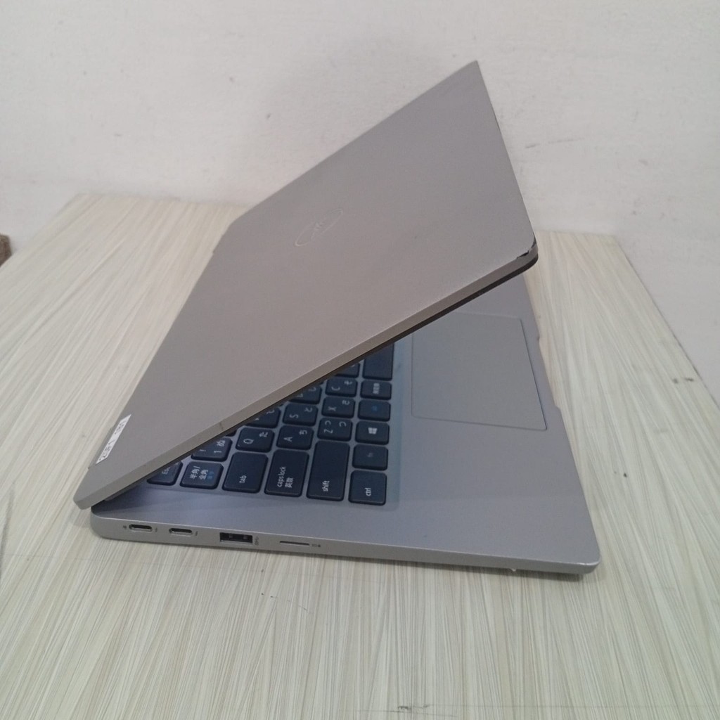 laptop  Dell 5320 ram 8Gb core i5 gen11 ssd 256 istimewa HOT SALE 9.9 (baterai baru)