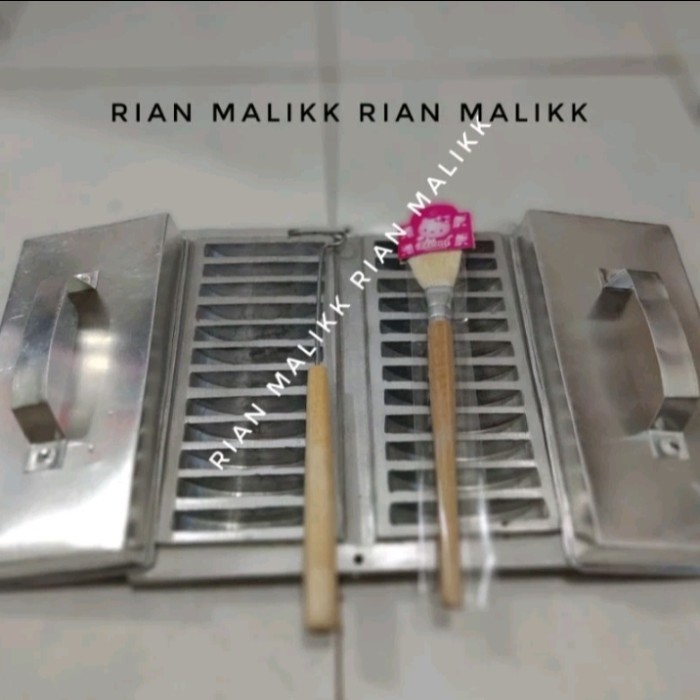 

TERJUAL Cetakan kue Rangi/kue pukis/ dan lain2 lubang 24 Bahan Alumunium cor