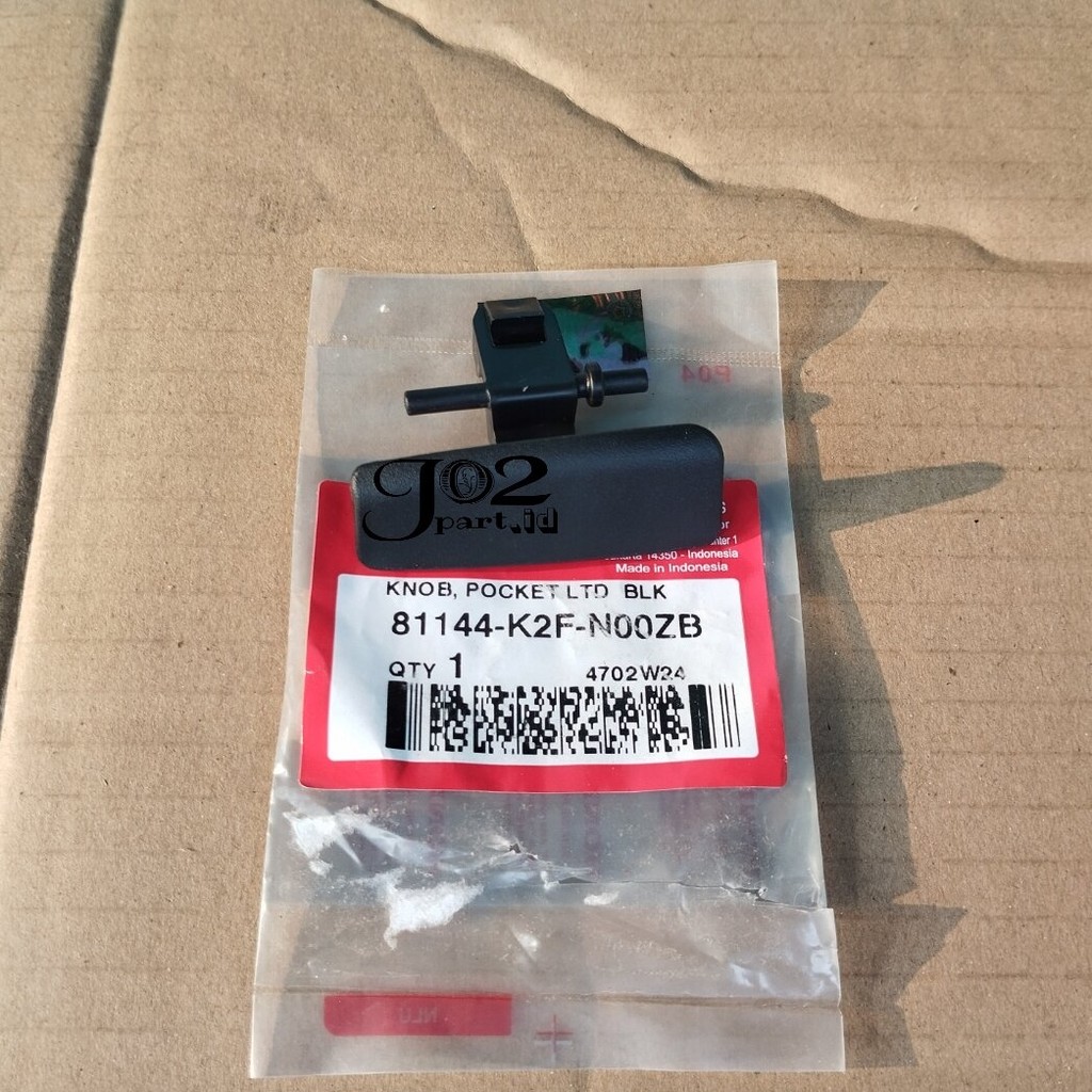 81144K2FN00ZB Knob pocket lid handle pembuka tutup laci kiri Scoopy eSP 2021 Original AHM
