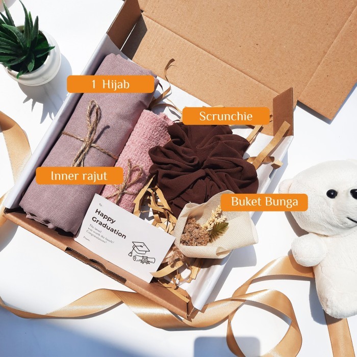 

DISKON HAMPERS HIJAB, KADO WANITA, KADO ULANG TAHUN. KADO WISUDA, KADO PACAR - Rosie