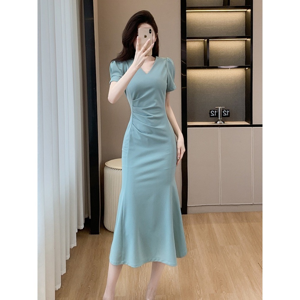 EMITA BLOOM midi press body dress biru muda korean style v neck dress kondangan simple elegan terbar