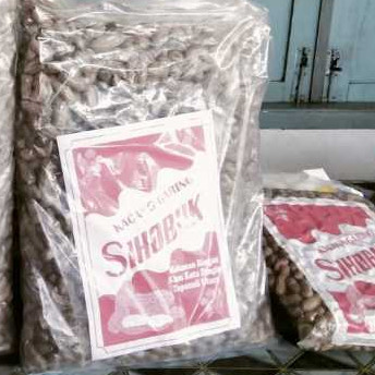 

Kacang Sihobuk Garing kemasan +-1.500 gr