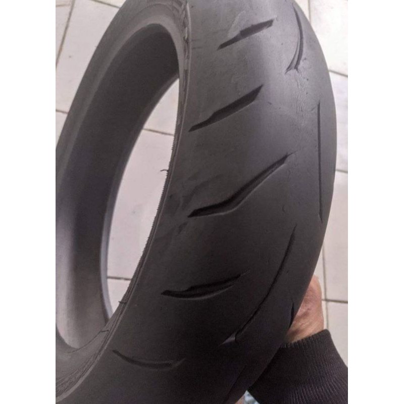Ban Maxxis VICTRA UK 120/70 Ring 14 tubles