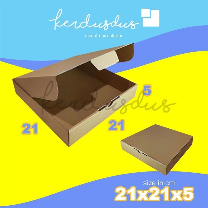 

21x21x5 cm kardus carton box diecut pizza kue packing packaging