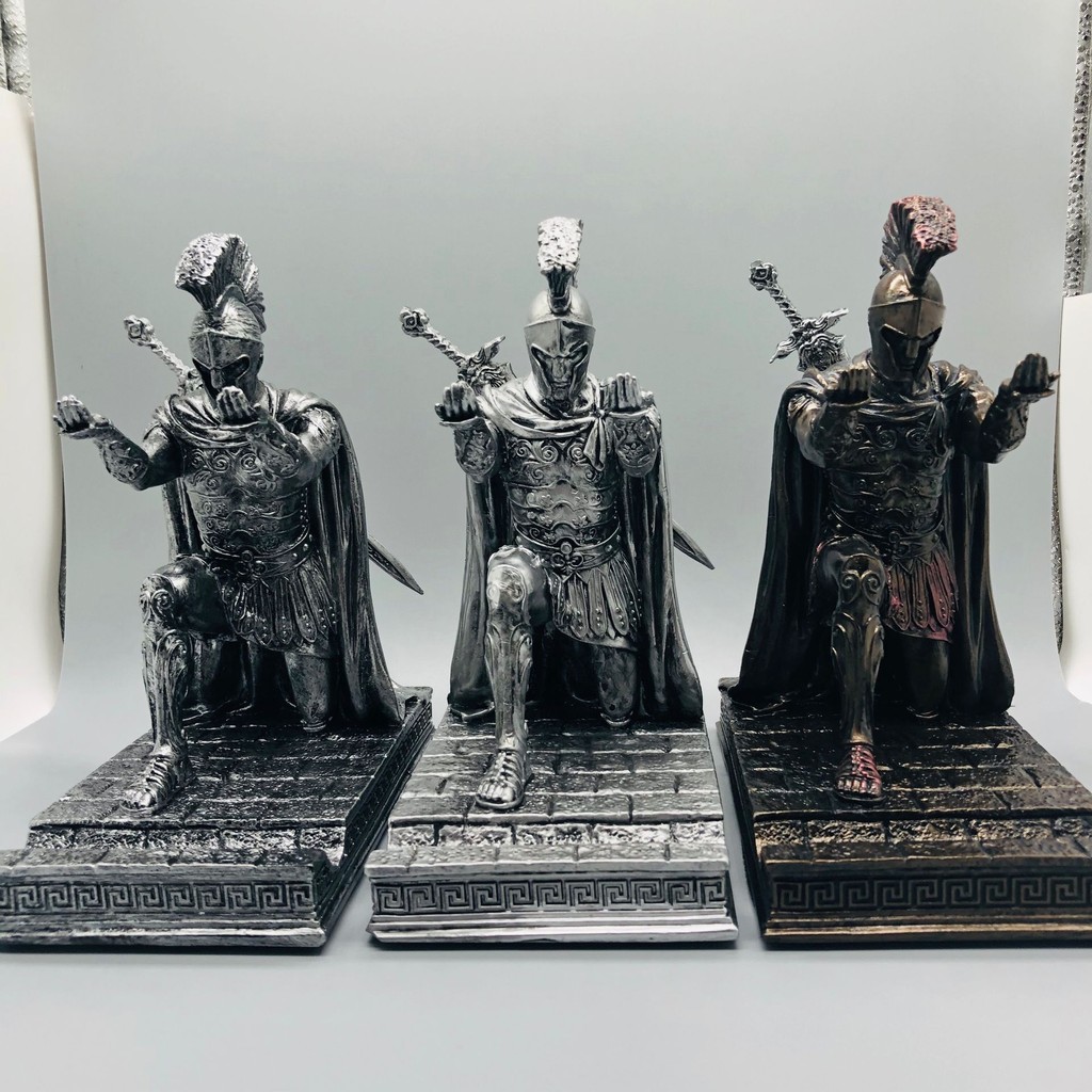 

Knight Pen and Phone Holder Executive Soldier Figurine Pencil Stand for Office Accessories Pen Stand Desk Organizer