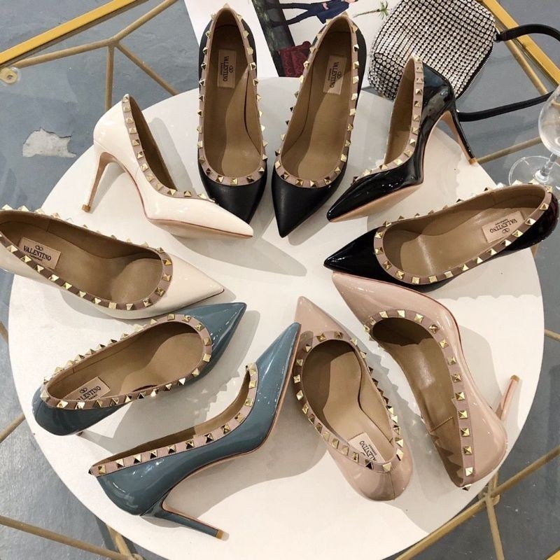 Sepatu wanita Heels Valentino Classic Pump