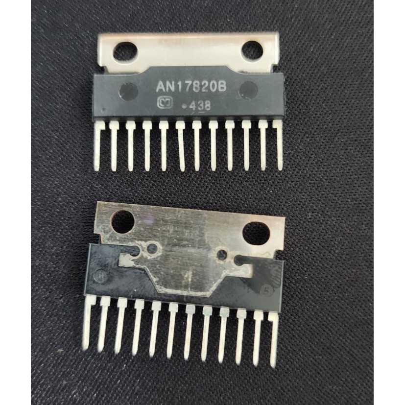 IC Integrated Circuit AN17820B