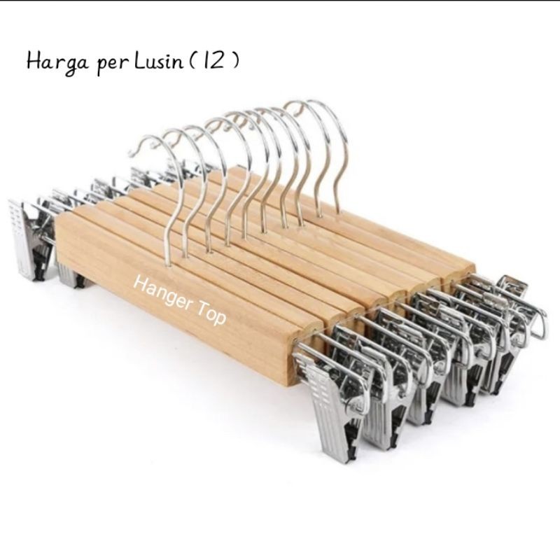 

Hanger Kayu jepit besi kotak 262 Harga perlusin ( 12 bh)