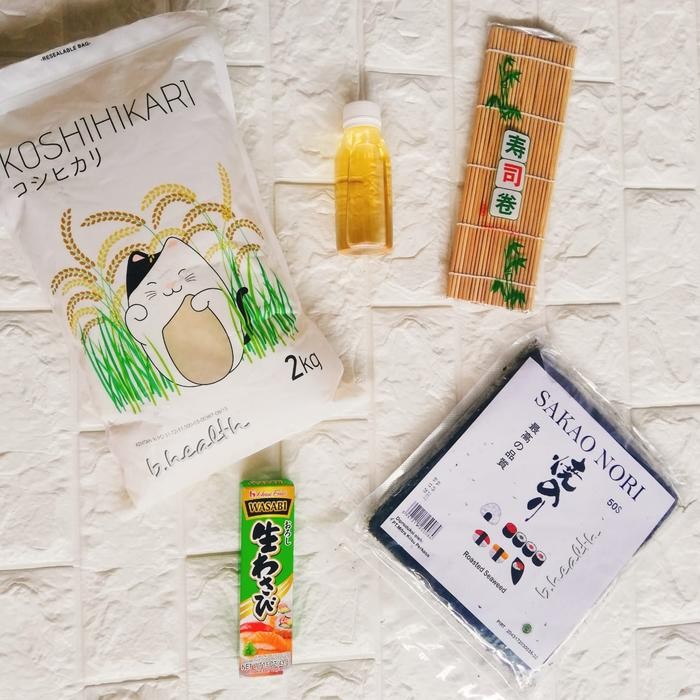 

Paket Sushi Bahan Premium Nori Seaweed, Beras Jepang, Wasabi, Cuka - Tanpa Wasabi