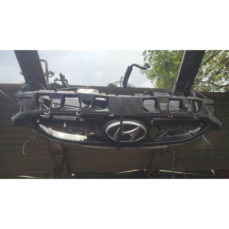 Grill hyundai grand avega 2012 2013 2014 2015