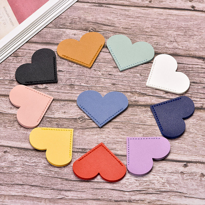 

Love shape bookmarks cross-border simple PU leather portable book page clip student book corner protection sleeve