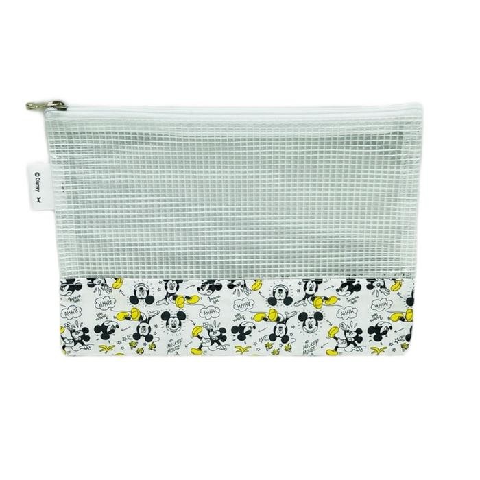 

TEMPAT SERBA GUNA ALAT TULIS SOFT VINYL CASE SERBA GUNA CHARACTHERS KUROMI MY MELODY MICKEY MINNIE MOUSE WINNIE THE POOH STATIONERY ORI JAPAN - WINNIE POOH (18.5cmx25.5cm)