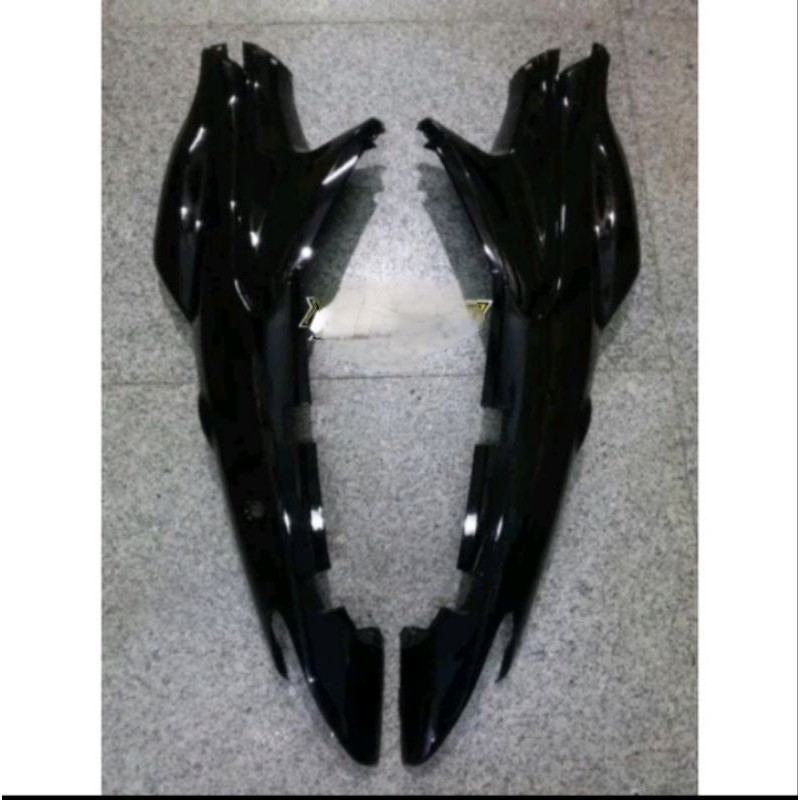 Cover body belakang smash lama 110 warna hitam