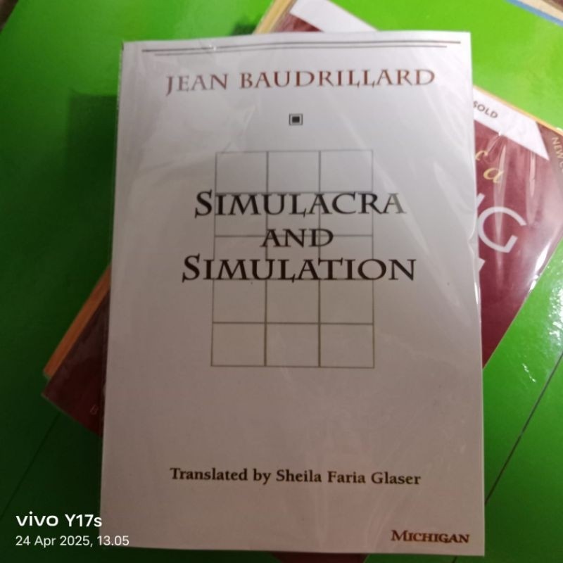BUKU SIMULACRA AND SIMULATION