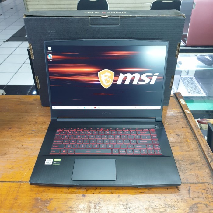 MSI GF63 Thin 10SCSR Core i5-10200H SSD 512GB GTX 1650Ti Full HD Like new