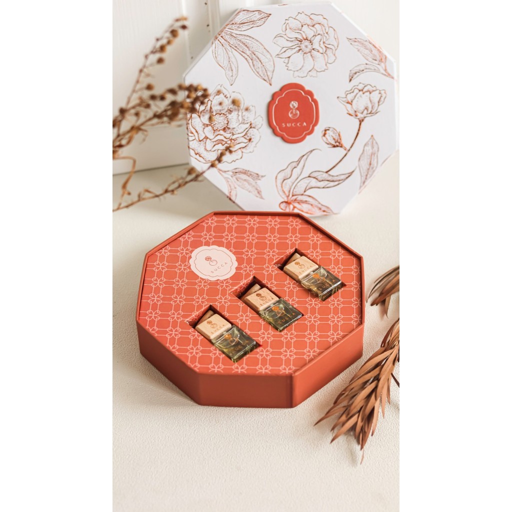 

DISKON SAPPHIRE Hampers / Gift Set / Car Mini Diffuser Hamper by Succa