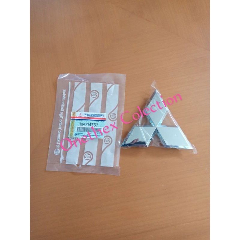 Logo tiga berlian Emblem tiga berlian Original Mitsubishi KM004757