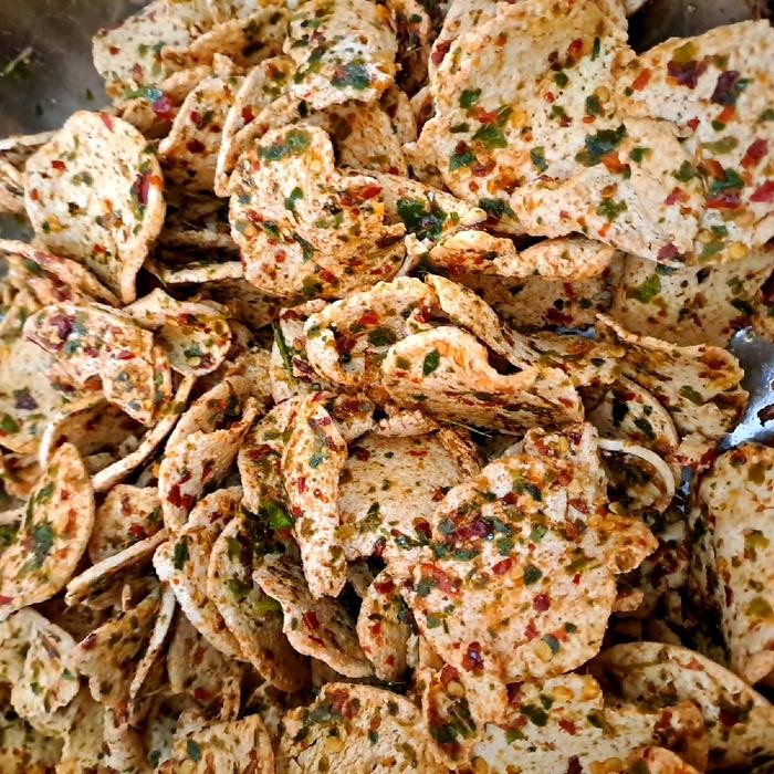 

Basreng Pipih Premium Pedas Daun Jeruk 1Kg Food Snacks Goreng Cemilan - Pedas Manis PROMO !