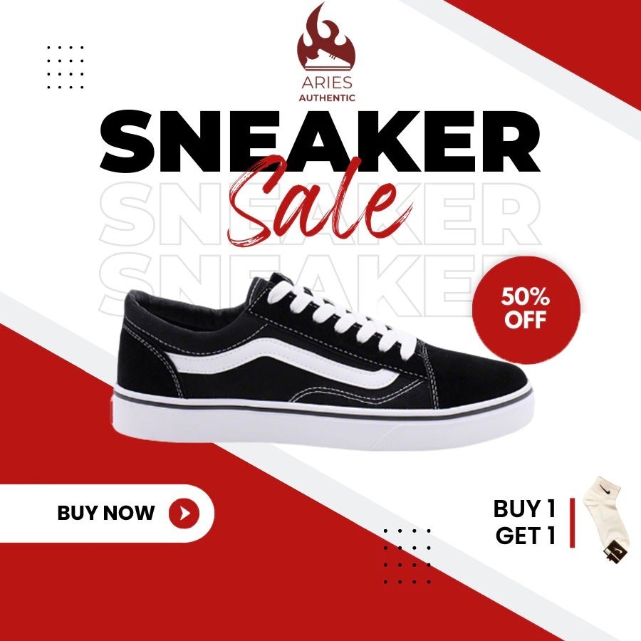 Vans Old Skool Black, dibuat dari kulit terjalur. Memiliki daya cengkeram tinggi, bobot ringan dan d