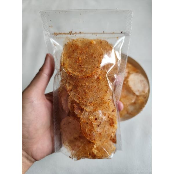 

Keripik Kaca / Keripik Beling / Kripca Pedas Asin 100 gram by Yuno Snack Makanan Ringan