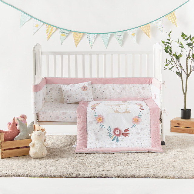 Babyshop Selimut Bayi Juniors 5-Piece Printed Comforter Set 90x130 cm