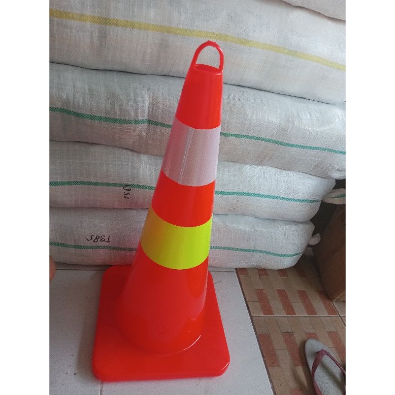 Traffic cone rubber kerucut lalu lintas karet