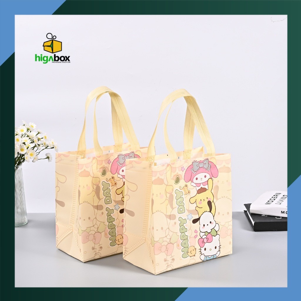 

Tas Spunbond / Goodie Bag Spunbond / Spoundbond Bag / Tas Belanja Spunbond Model Kotak Box Kantong / Tas Spunbond Motif Sanrio | AS19 - AS21