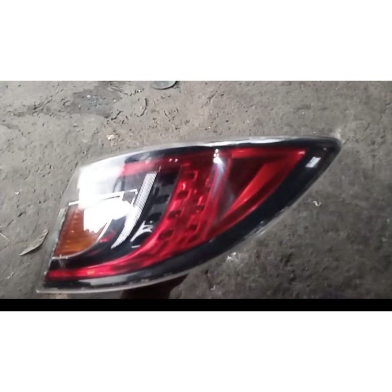 Stoplamp lampu belakang mazda 6
