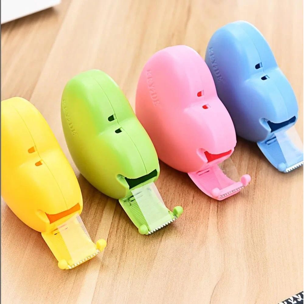 

1PCS Random Love Shape Scotch Tape Cutter Small Machine Ceative and Lovely Cartoon Stationery Office School Supplies