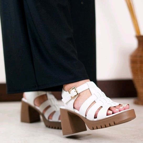 Pollux Classic Wpoay 02 - Sepatu Sandal Heels Wanita Berbahan Kulit