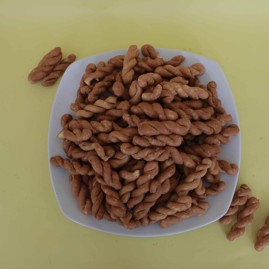 

Pluntir Warna 1Kg Rasa Manis Gurih / Kue Tambang renyah banget by May Store Real