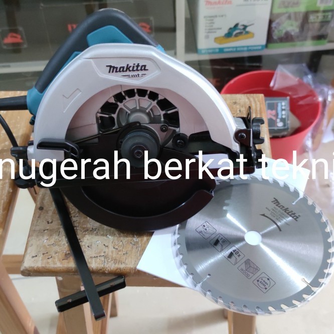 Maktec Circular saw Circle Mesin gergaji kayu MT 583