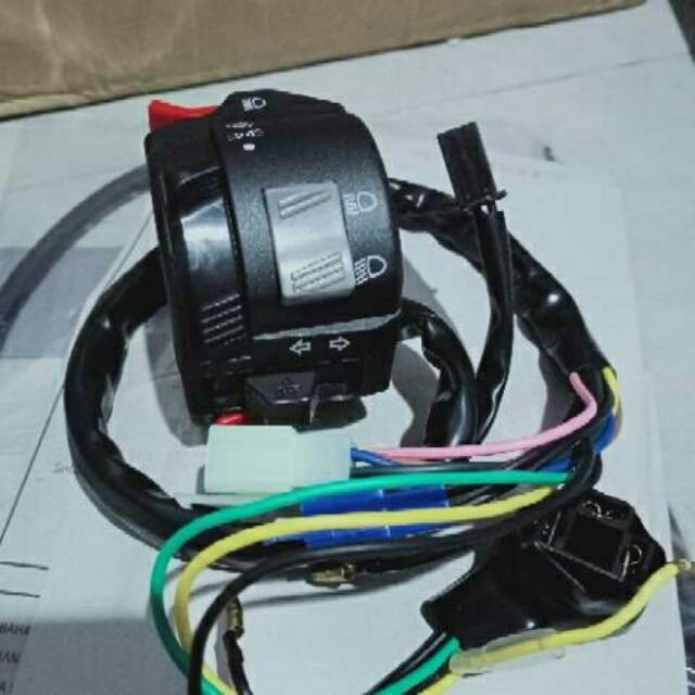 Holder Saklar kiri vixion old /N MAX /CBR /MEGAPRO TIGER PNP