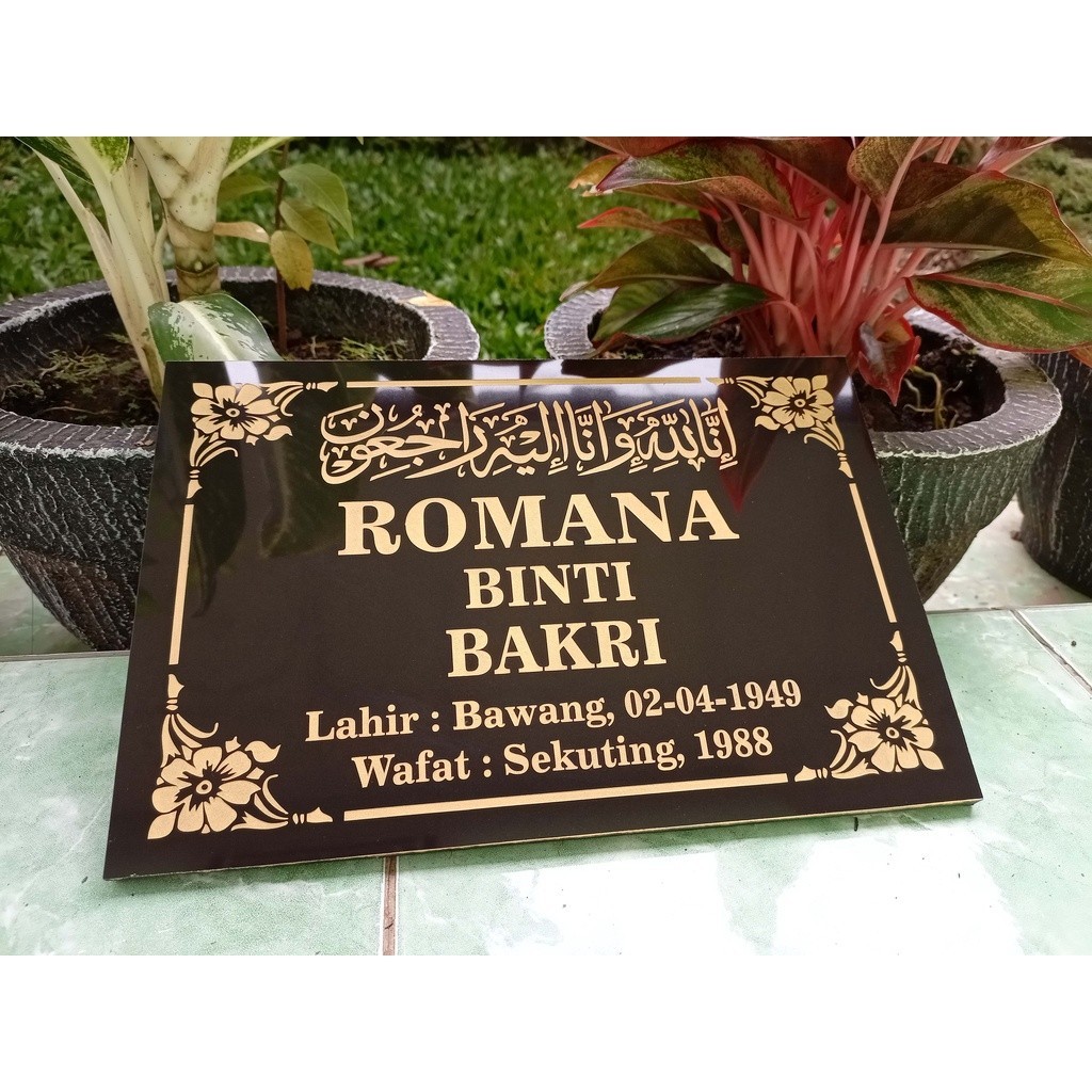 AGT - Batu Nisan Granit Custom 30x40 Cm Hitam/Putih Crem