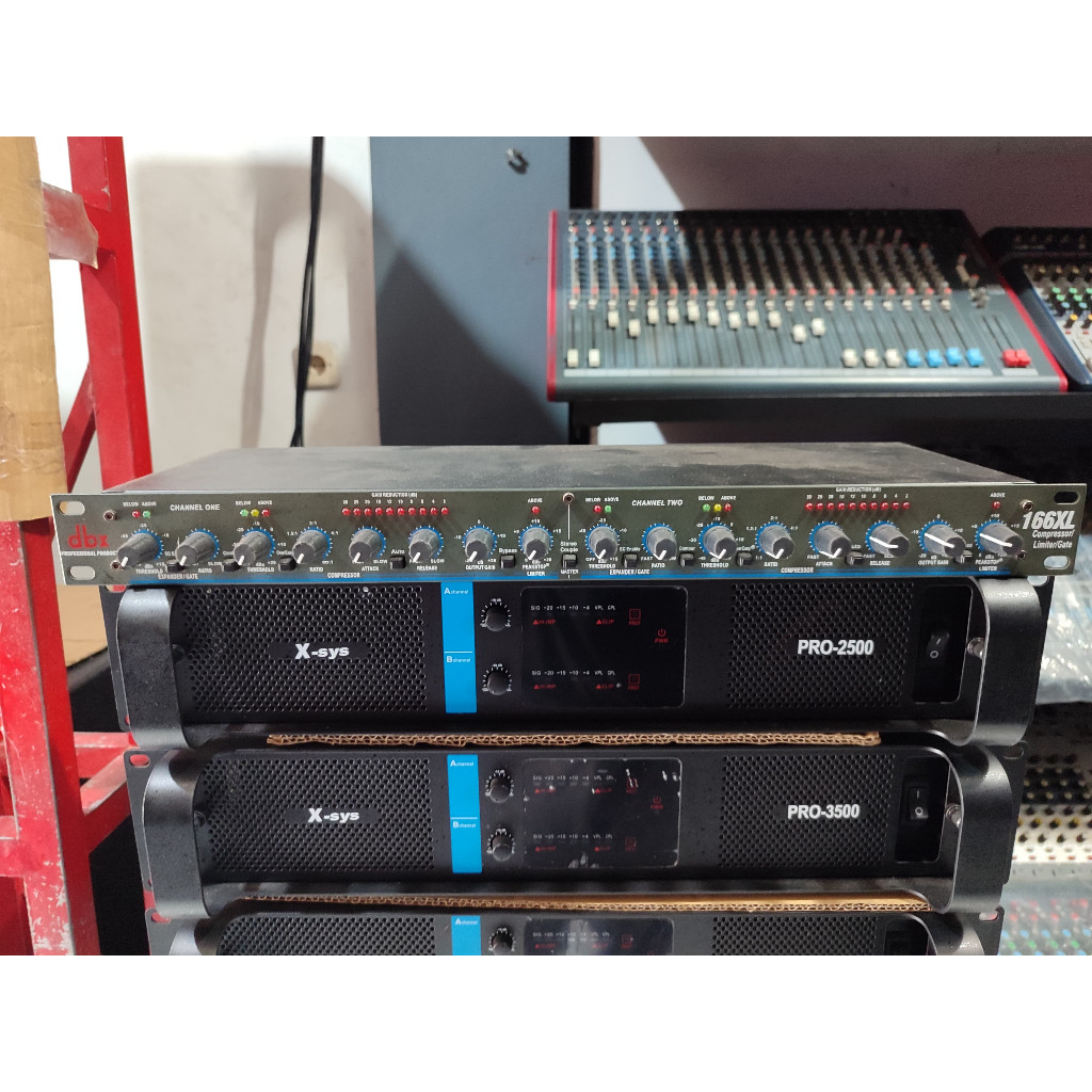 DBX 166 XL / 166XL COMPRESSOR LIMITER GRADE A ORIGINAL MERK DBX