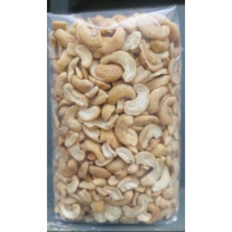 

Kacang Mede Pecahan Mentah 1 Kg Renyah Gurih