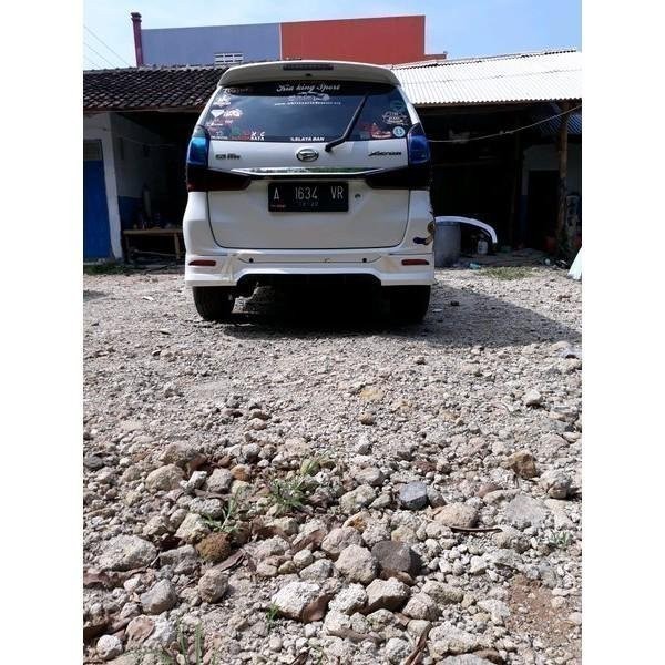 BODYKIT TOYOTA XENIA 2016 . Aksesoris Eksterior Mobil GRADE-A