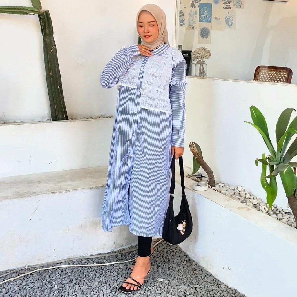 Midi dress terbaru / dress korean style /midi Motif garis salur premium /salur midi kombinasi brukat