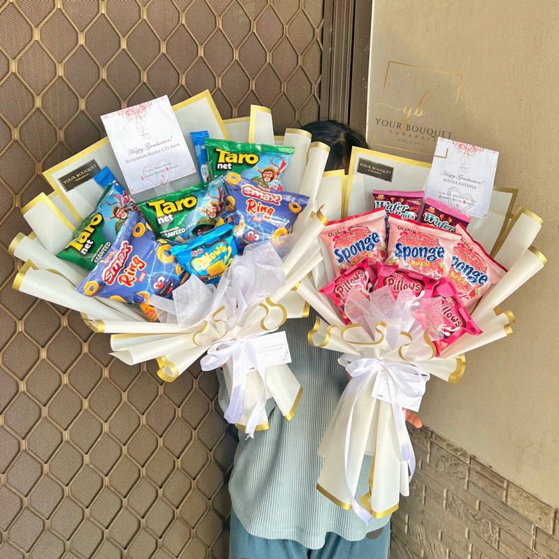 

[READY] BIGSIZE HANDBOUQUET SNACK ATTACK BUKET SNACK KADO WISUDA BIRTHDAY