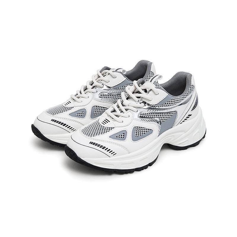TERBARU [Marelow x Ilyasbachtiar] Marelow Camel - Sepatu Sneakers Hiking Sport Korean Style Wanita