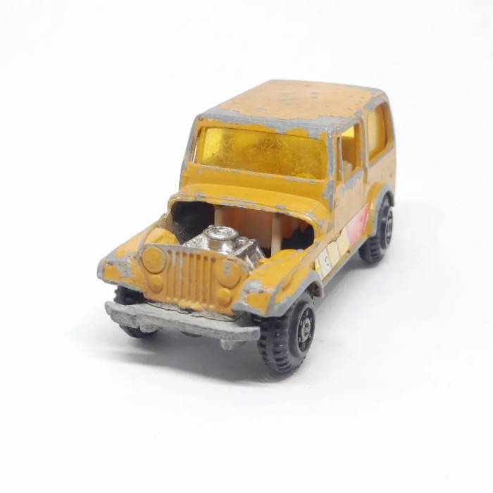 OP99 Jeep - Yatming Diecast Vintage Skala 64 Base Besi Mainan Anak Laki