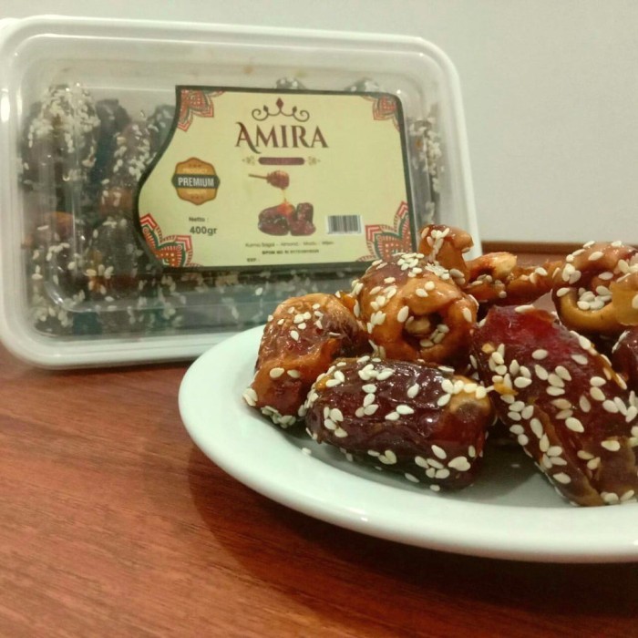 

Amira - Kurma Sagai Asli Lapis Madu Wijen Almond 400gr