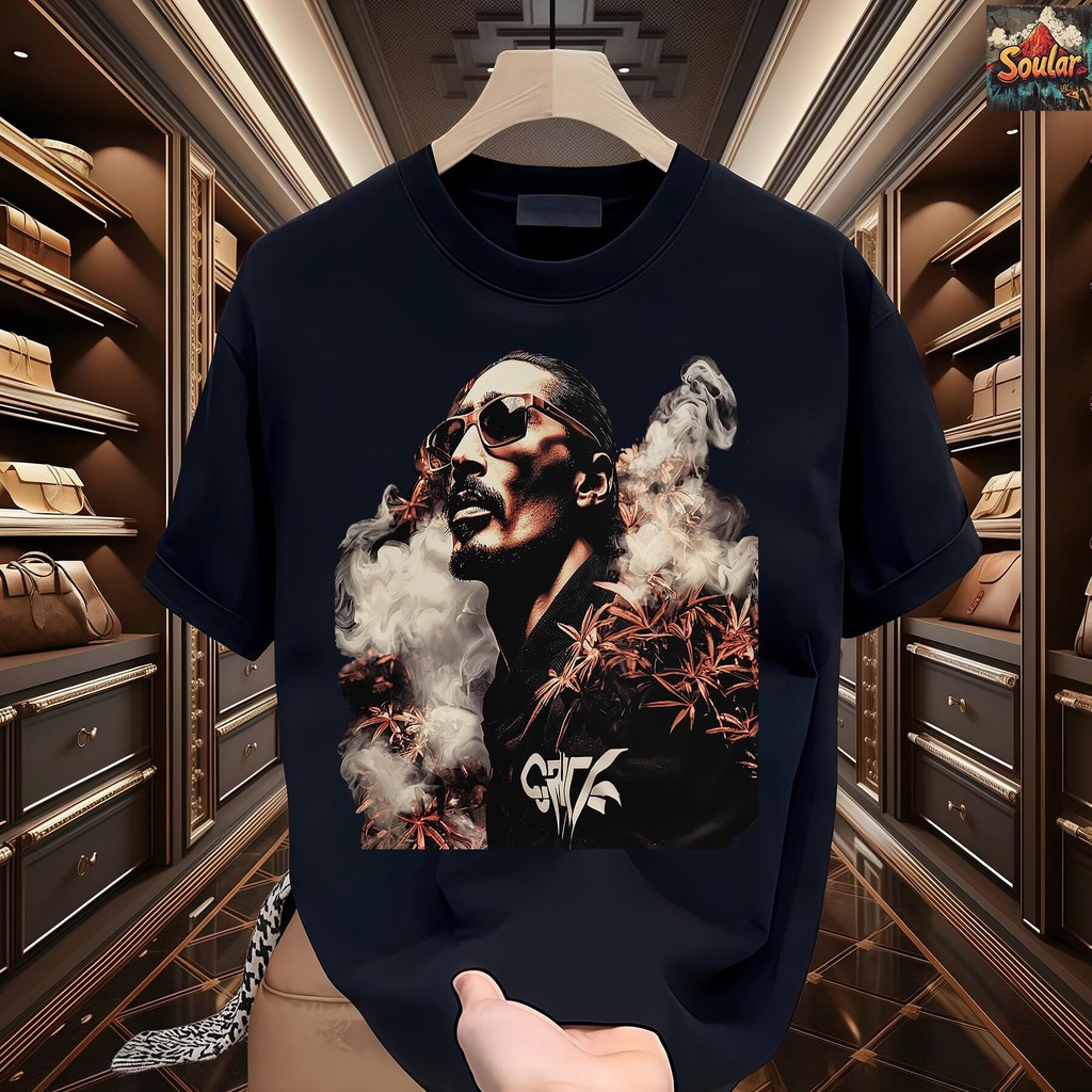 （COD) Kaos Distro Hitam Snoop Dogg Style - Desain Grafis Asap & Daun Artistik, Teks "Gush Ginny" Glo