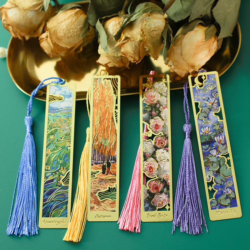 

1pc Hollow Literary Flower Metal Bookmark Exquisite Painting Lily Rose Shape Gifts for Book Lovers Writers Readers